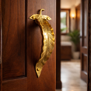 Aurelia Leaf Vintage Botanical Brass Door Handle